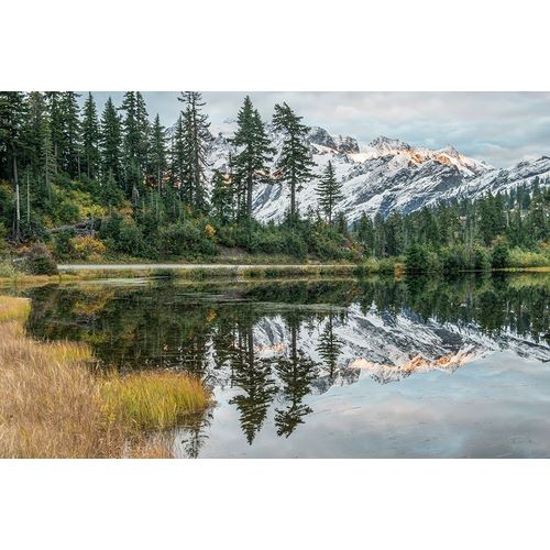 Tilley, Rob 아티스트의 Washington State-Mt Baker and Snoqualmie National Forest-Mt Shuksan and Picture Lake작품입니다.